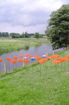 2009, Gips, Stahl, Spiegel, 140 x 30 x 30 cm